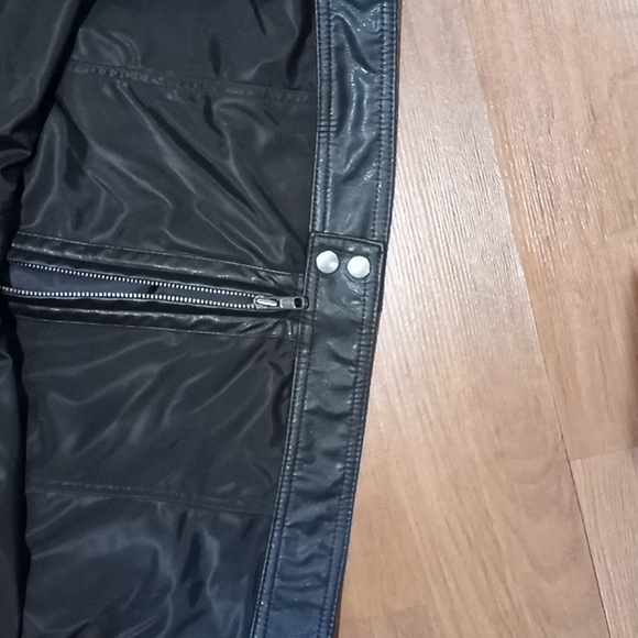 Jacket - Picture 5 of 5